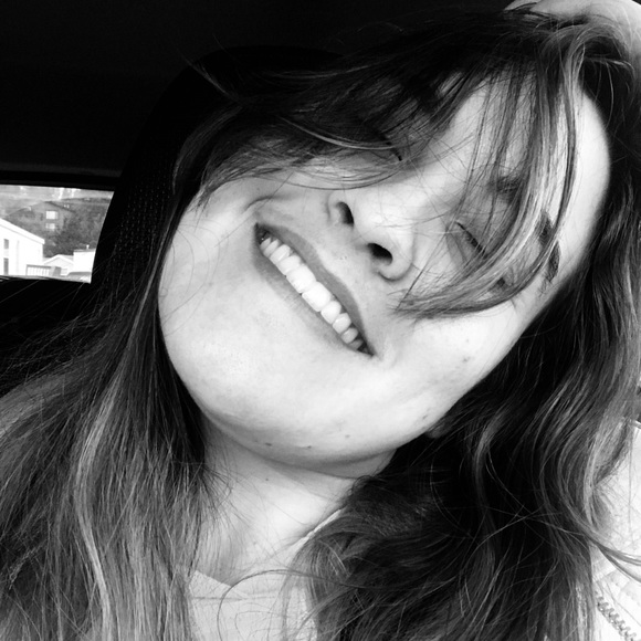 Meet your Posher, Abigail - Picture 1 of 1